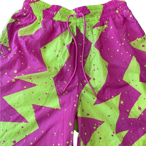 EUC Jordan Retro Poolside All Over Print Swim Trunks - Men's Small - Picture 4 of 7